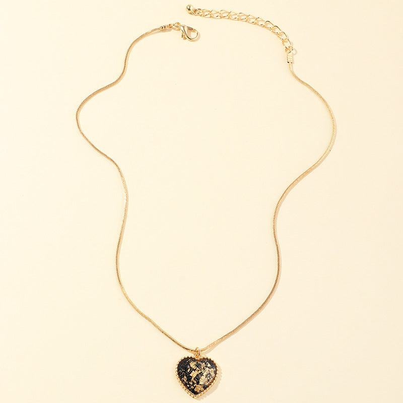Necklace retro gold leaf peach heart pendant