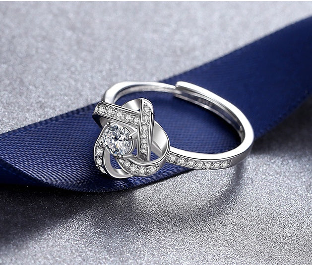 Four-leaf clover opening ring